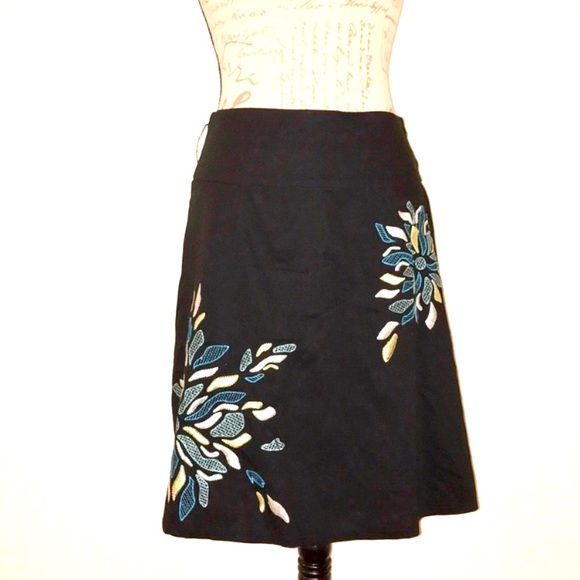 HEARTSOUL | Embroidered Floral Design A-Line Skirt - Picture 1 of 7